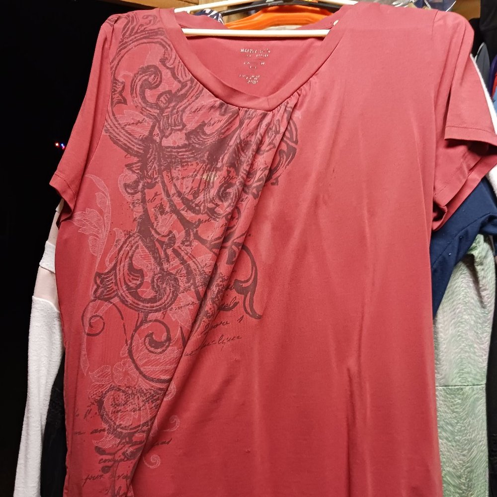 Red. Colored shirt